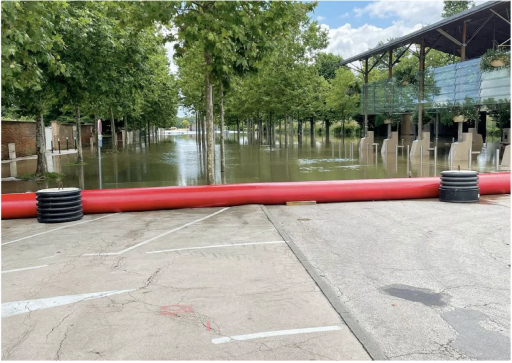 BARRIERE-GONFLABLE-INONDATION-BGI-1024x727